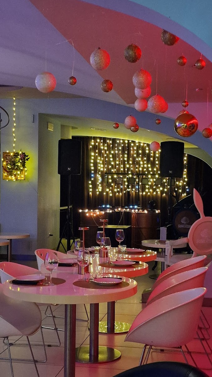 Gliese Restaurante Bar
